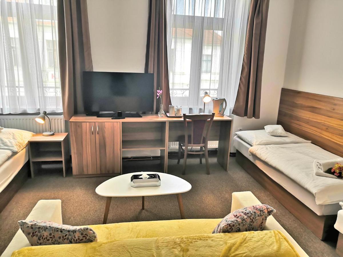 Hotel U Brany Uherský Brod 外观 照片