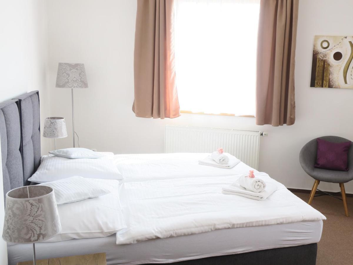 Hotel U Brany Uherský Brod 外观 照片